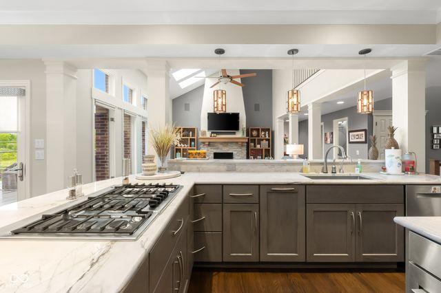 8224 W Mulligan Lane, Columbus, IN 47201