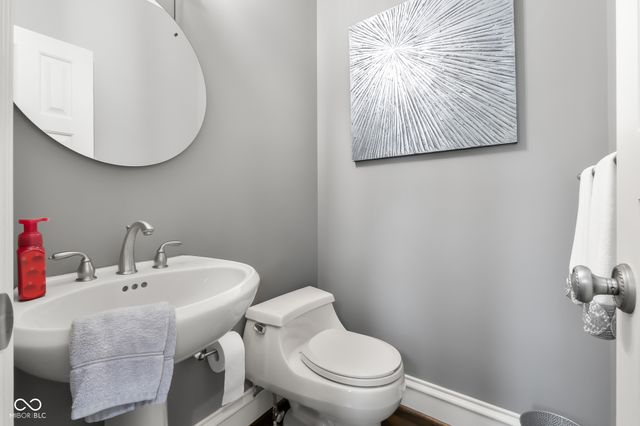 8224 W Mulligan Lane, Columbus, IN 47201