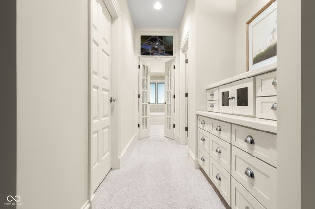 8224 W Mulligan Lane, Columbus, IN 47201