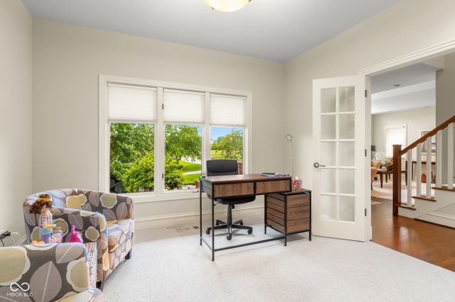 8224 W Mulligan Lane, Columbus, IN 47201