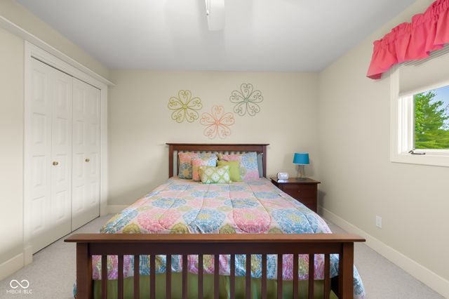 8224 W Mulligan Lane, Columbus, IN 47201