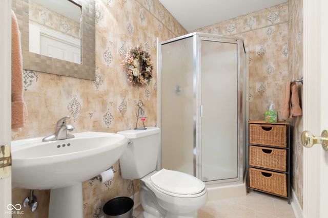 8224 W Mulligan Lane, Columbus, IN 47201