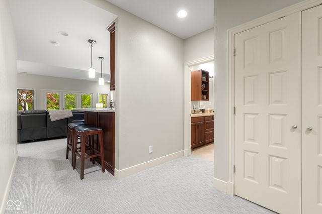 8224 W Mulligan Lane, Columbus, IN 47201