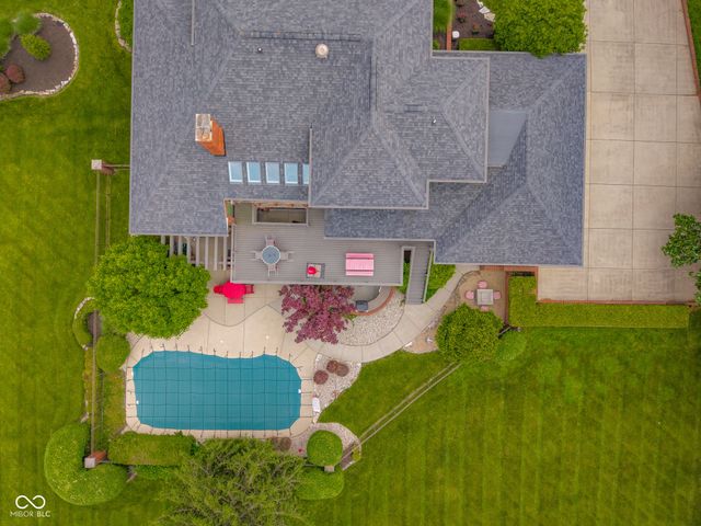 8224 W Mulligan Lane, Columbus, IN 47201