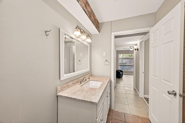 1529 Wirt Road 1, Houston, TX 77055