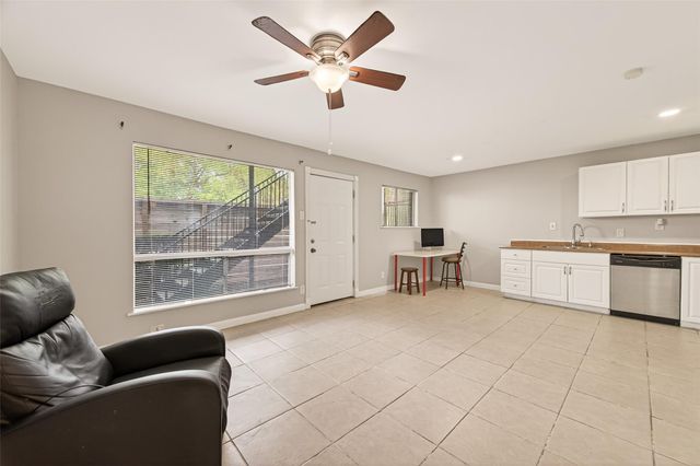 1529 Wirt Road 1, Houston, TX 77055