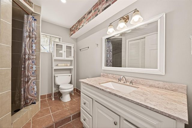 1529 Wirt Road 1, Houston, TX 77055