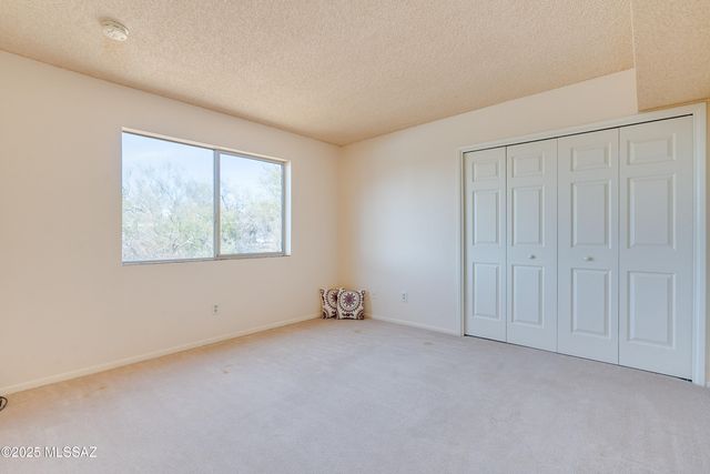 6711 N Calle Zella, Tucson, AZ 85718