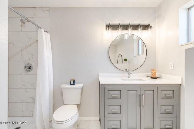 6711 N Calle Zella, Tucson, AZ 85718