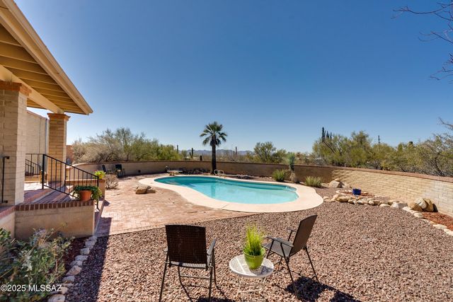 6711 N Calle Zella, Tucson, AZ 85718