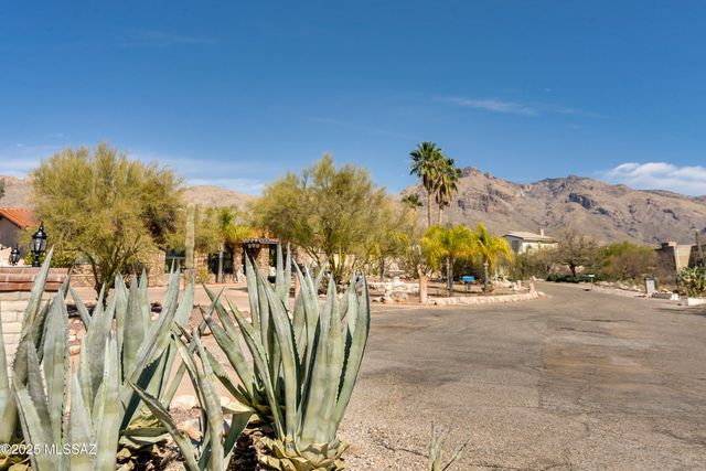 6711 N Calle Zella, Tucson, AZ 85718