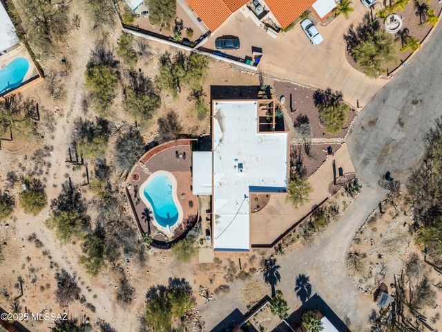 6711 N Calle Zella, Tucson, AZ 85718