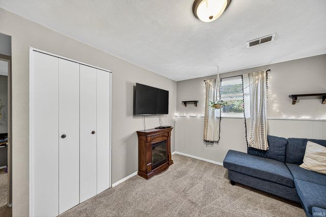 1529 Hass Drive, South Bend, IN 46635