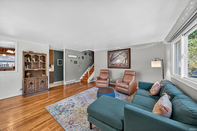 1529 Hass Drive, South Bend, IN 46635