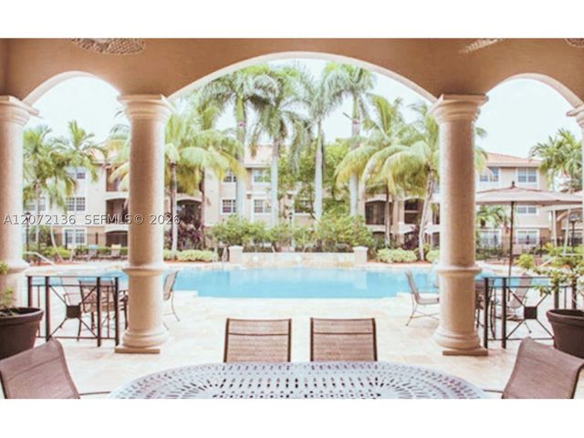 220 SW 116th Ave 15105, Pembroke Pines, FL 33025