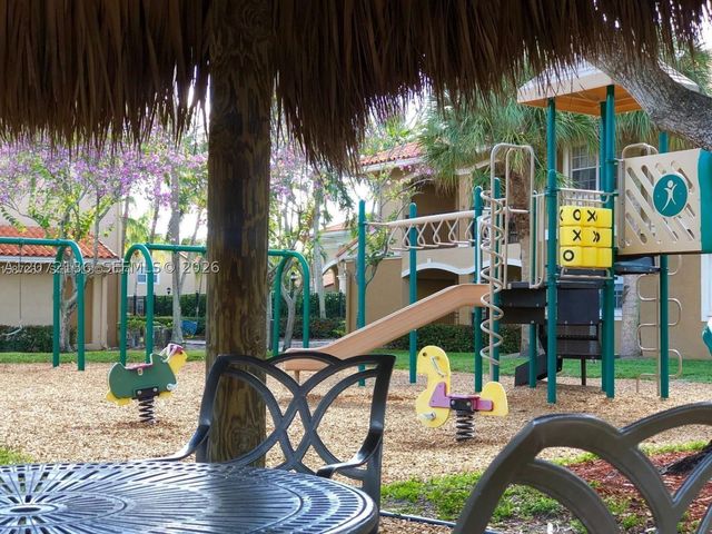 220 SW 116th Ave 15105, Pembroke Pines, FL 33025