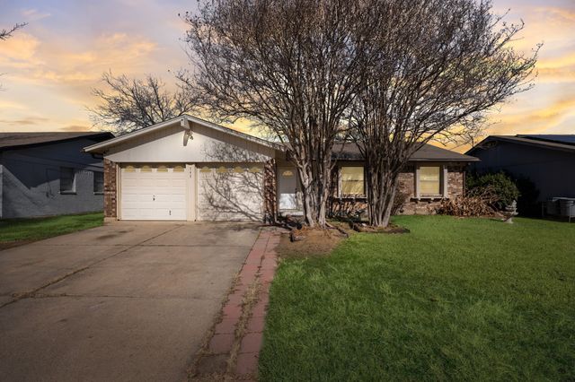 743 Price Drive, Lewisville, TX 75067