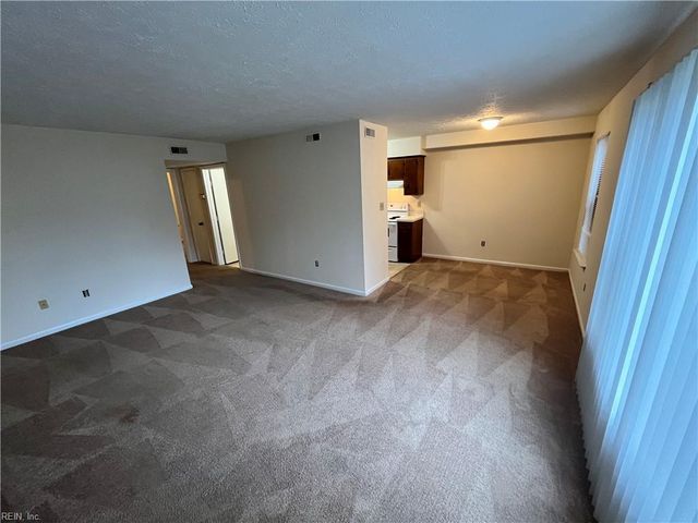 202 N Mallory St Apt F, Hampton, VA 23663