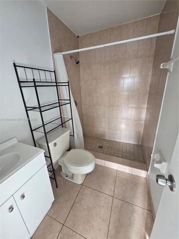 14827 SW 80th St 202-2, Miami, FL 33193