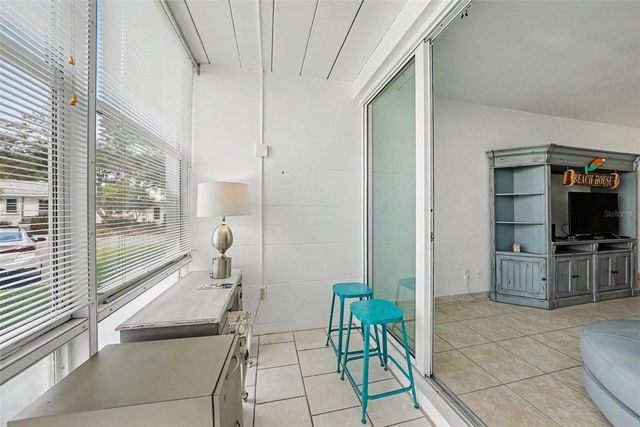 7050 SUNSET WAY 11, St Pete Beach, FL 33706