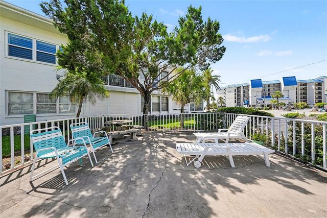 7050 SUNSET WAY 11, St Pete Beach, FL 33706