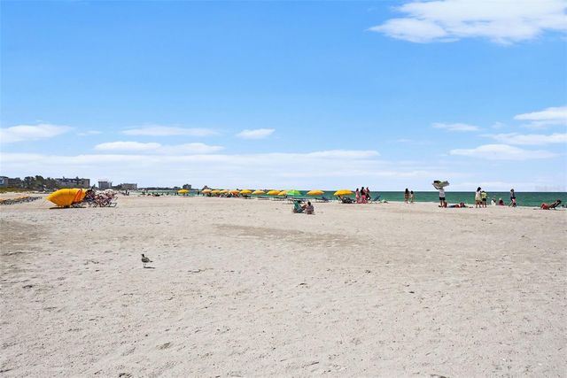7050 SUNSET WAY 11, St Pete Beach, FL 33706