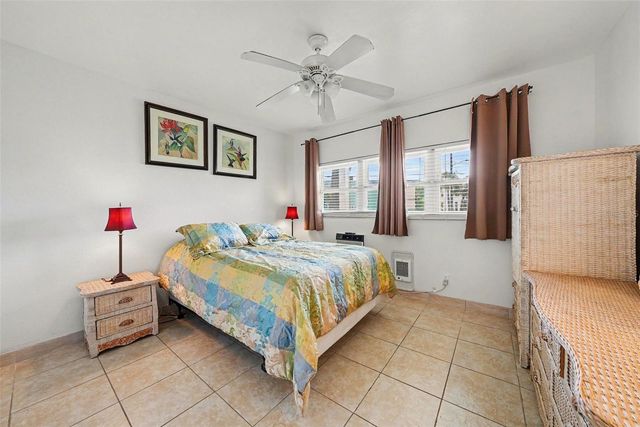 7050 SUNSET WAY 11, St Pete Beach, FL 33706