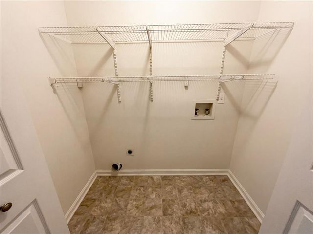 945 Haverhill Trail, Lawrenceville, GA 30044