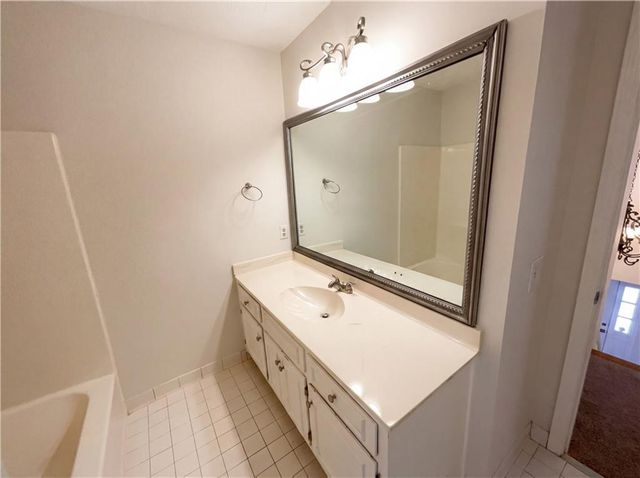 945 Haverhill Trail, Lawrenceville, GA 30044