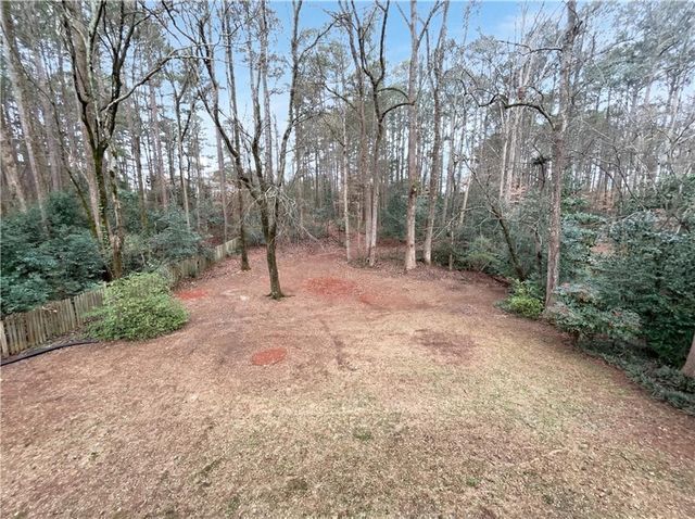 945 Haverhill Trail, Lawrenceville, GA 30044