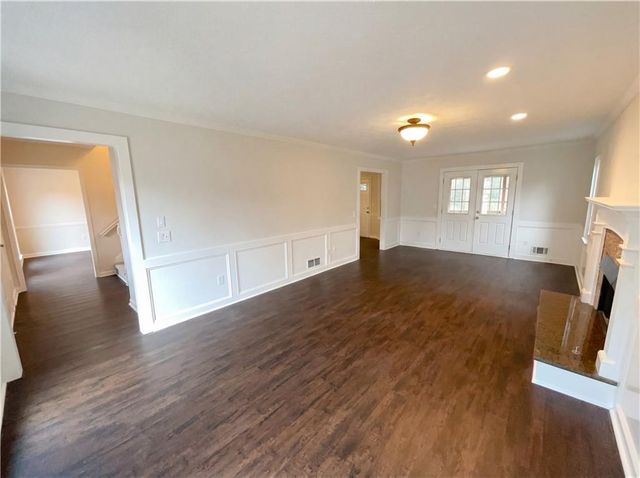 945 Haverhill Trail, Lawrenceville, GA 30044