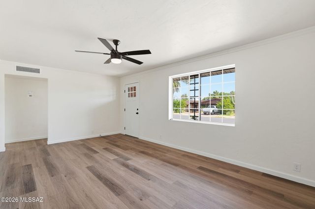 3550 E Hampton Street, Tucson, AZ 85716