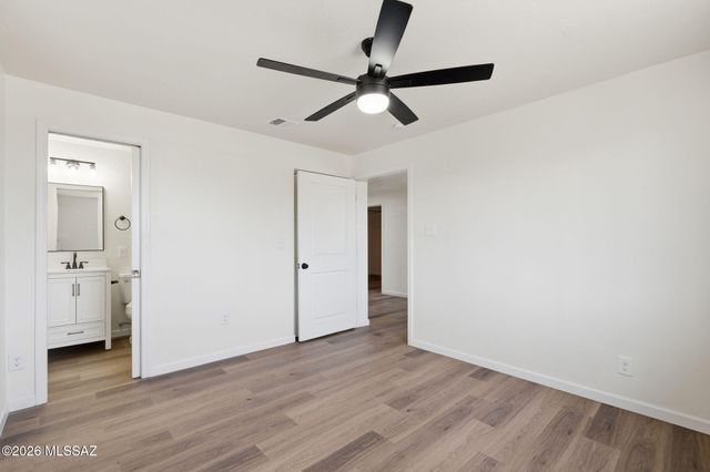 3550 E Hampton Street, Tucson, AZ 85716