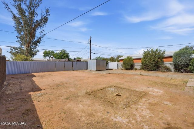 3550 E Hampton Street, Tucson, AZ 85716