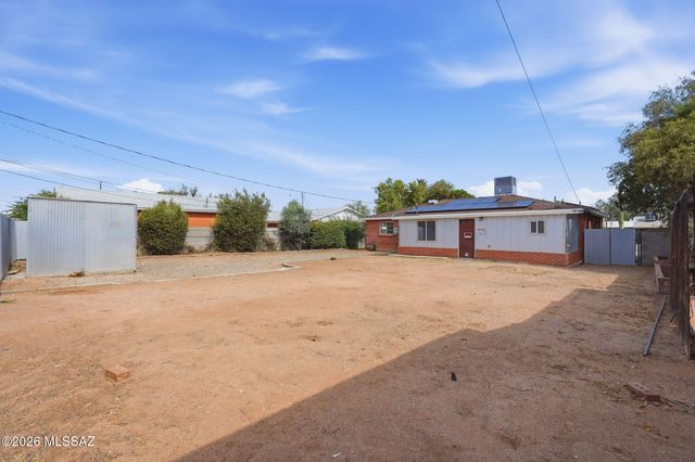 3550 E Hampton Street, Tucson, AZ 85716