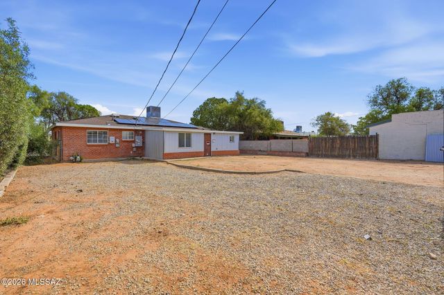 3550 E Hampton Street, Tucson, AZ 85716