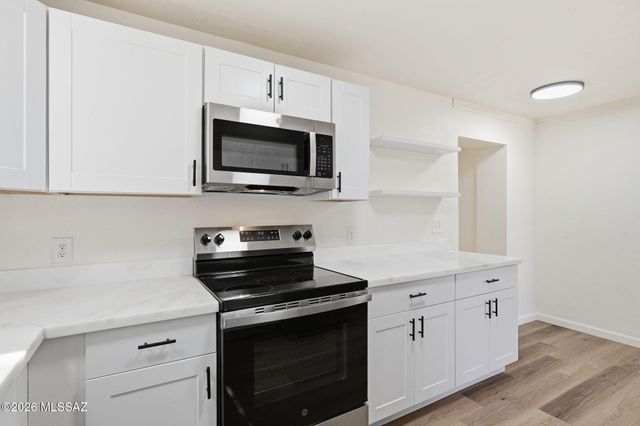 3550 E Hampton Street, Tucson, AZ 85716