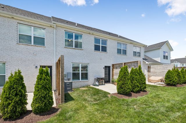 1409 Vanner Ct, Gallatin, TN 37066