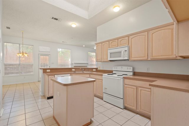 520 Jeff Grimes Boulevard, Desoto, TX 75115