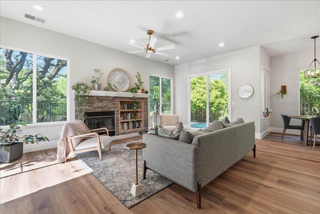 3621 Foxmore Ln, Rescue, CA 95672