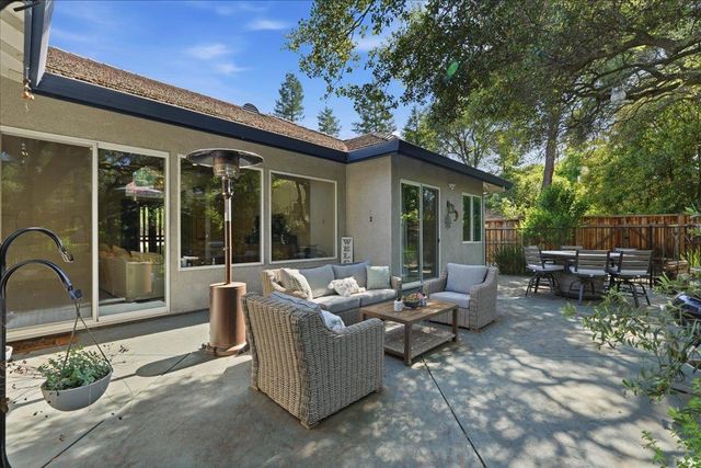 3621 Foxmore Ln, Rescue, CA 95672
