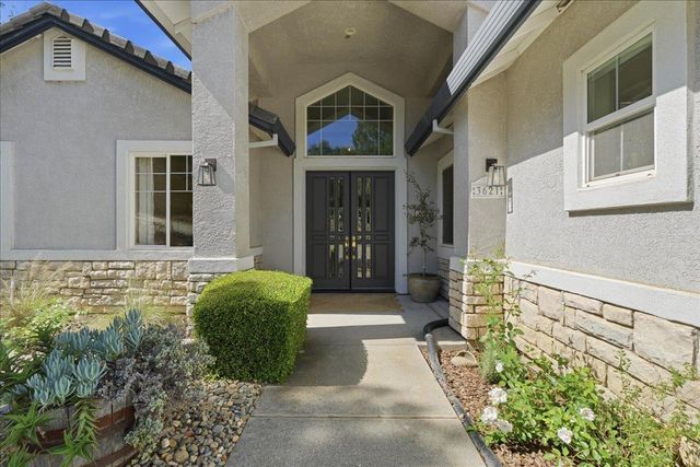3621 Foxmore Ln, Rescue, CA 95672