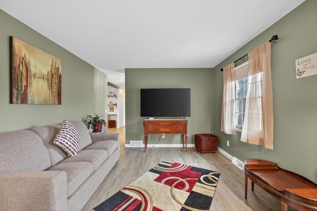 4110 WESLAN DRIVE, Wisconsin Rapids, WI 54494