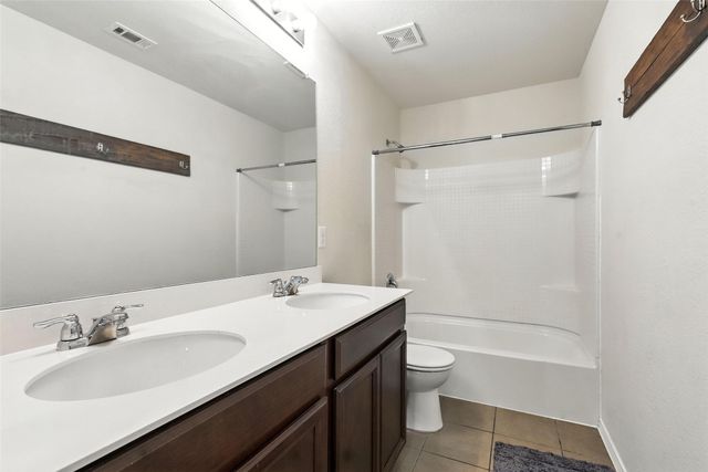 2236 Simmental Road, Fort Worth, TX 76131
