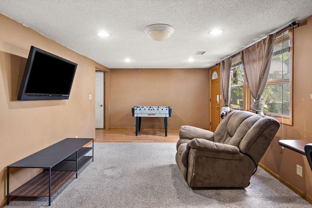 2836 121st Lane NW, Coon Rapids, MN 55433