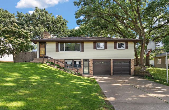 2836 121st Lane NW, Coon Rapids, MN 55433