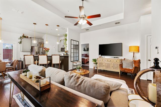 1501 Bedlington LN, Austin, TX 78748