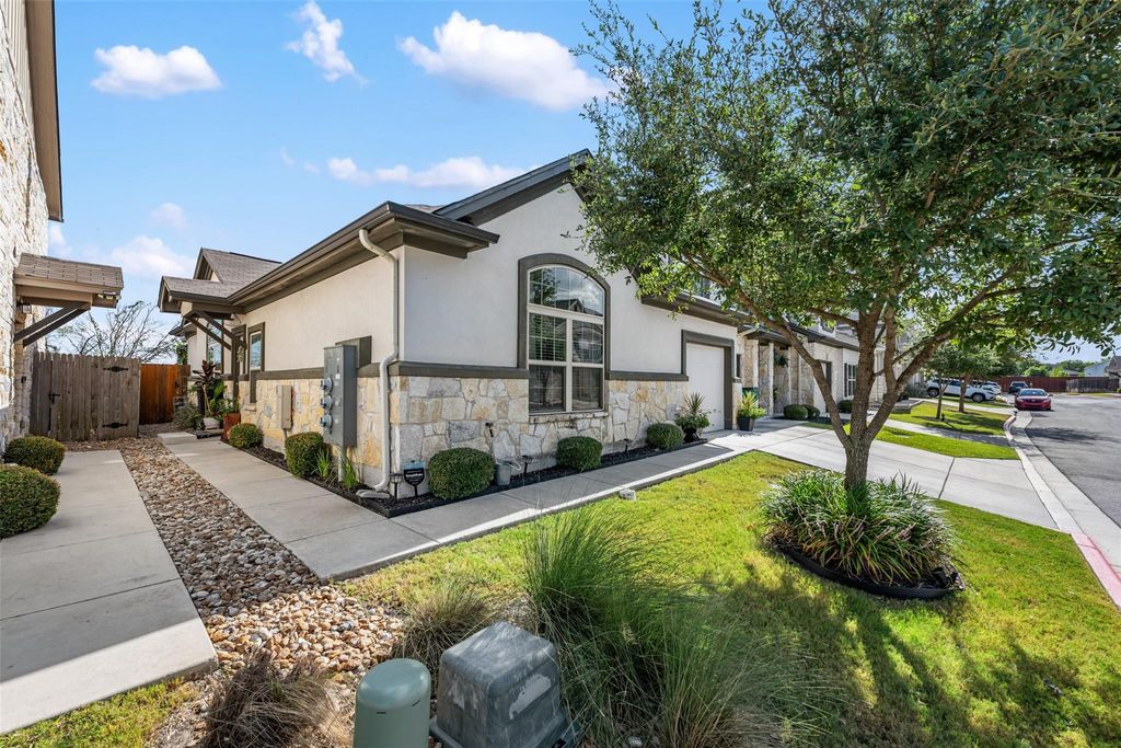 1501 Bedlington LN, Austin, TX 78748