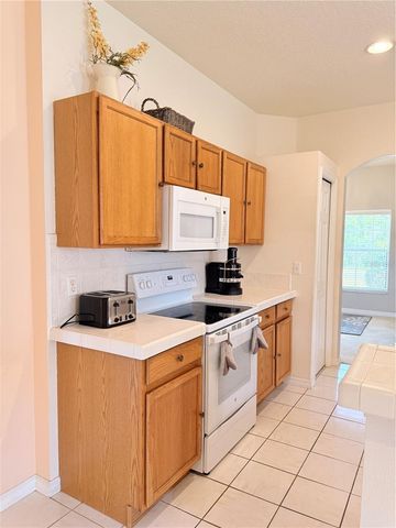 3010 VICTORIA DRIVE, Kissimmee, FL 34746