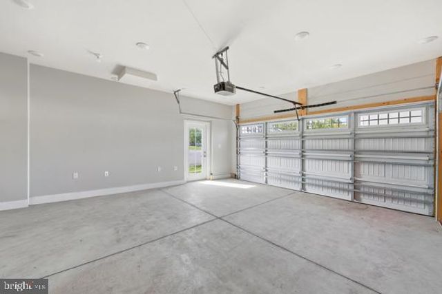 58 SURPLUS RD, Inwood, WV 25428